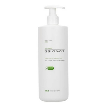 Oil-free and noncomedogenic cleanser for oily skin that deeply detoxifies your skin and removes all the impurities. It also helps to regulate sebum production, being ideal for acne-prone skins.