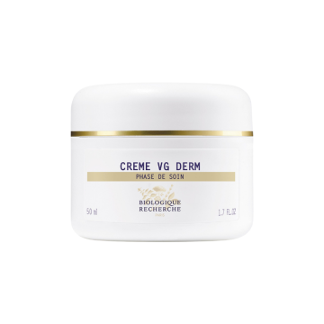 Enriched with nourishing and moisturizing active ingredients, Crème VG Derm helps replenish the lipids in the skin and strengthen its natural barrier to limit water loss from the epidermis. It delivers optimal, long-lasting hydration to the epidermis – ev