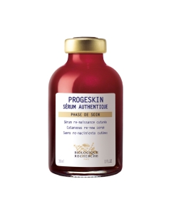 Progeskin defies the visible signs of skin senescence. Its dual-action formula revolves around 2 proteins involved in this phenomenon: progerin, an indicator of cellular senescence, and Klotho protein, a marker of cellular longevity. The skin becomes firm